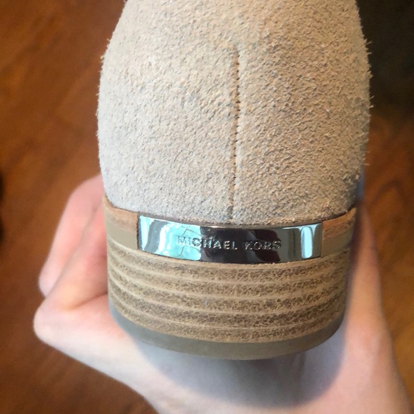 Michael Kors Sunny Perforated Ankle Boot Light Tan - Picture 3 of 4